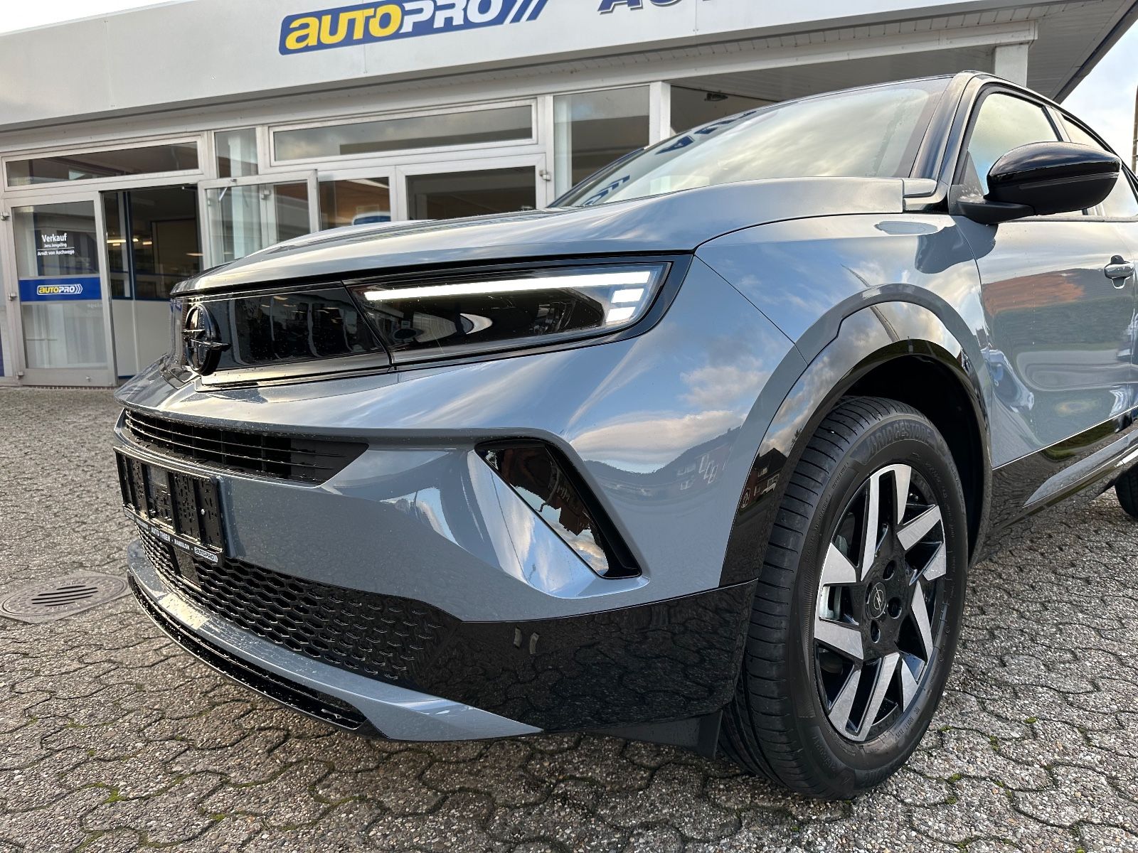 Fahrzeugabbildung Opel Mokka GS 1.2 Turbo Autom. LED/Kamera/Carplay/17"