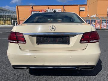 Mercedes E 220 - 8