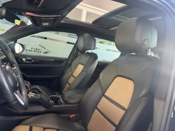 Porsche Cayenne - 10
