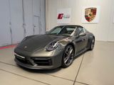 Porsche 992 Targa 4S MATRIX SB LIFT HAL BOSE CLUBLEDER - Porsche mit Benzin-Antrieb: Grün, Cabrio