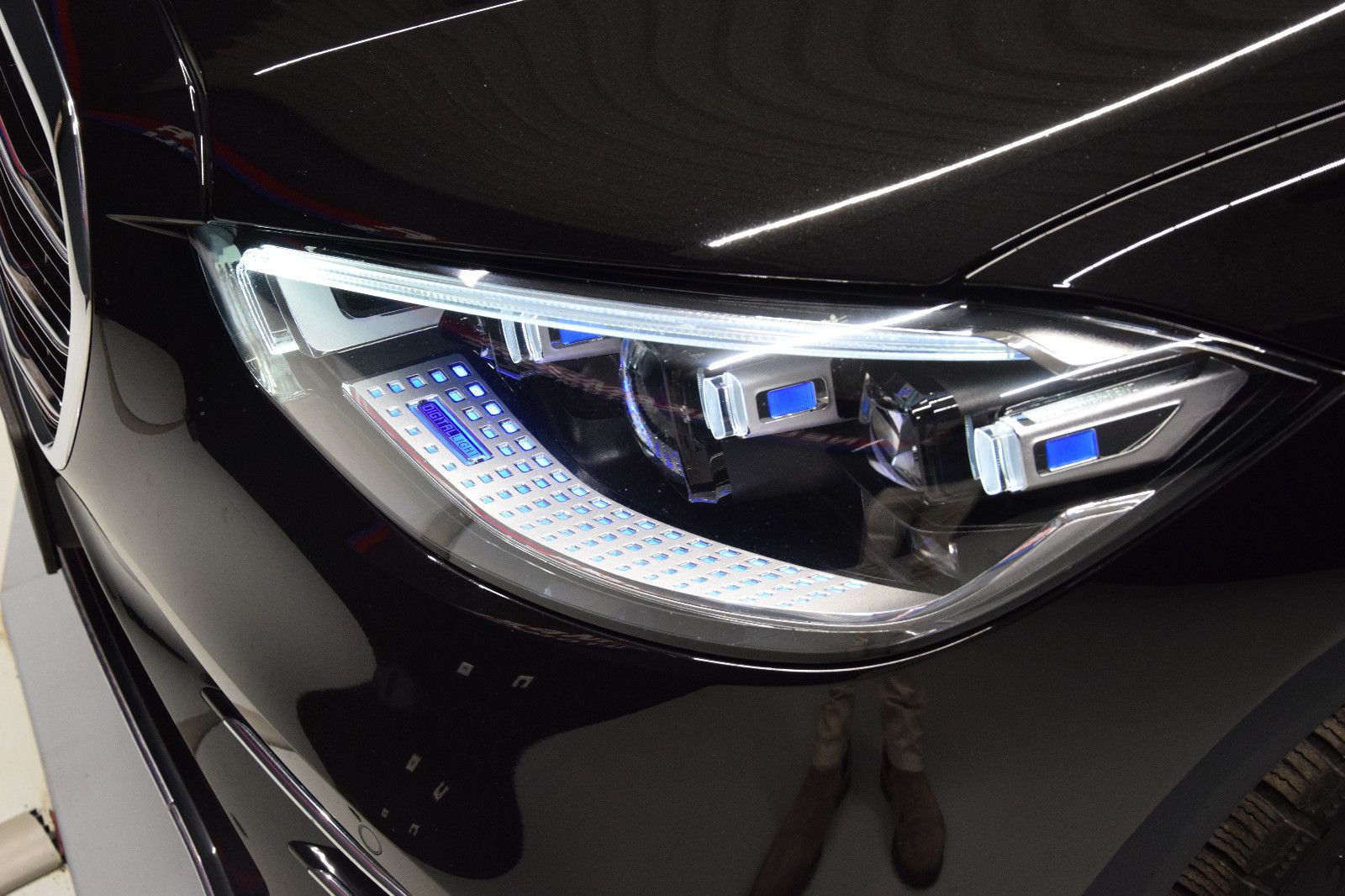 Fahrzeugabbildung Mercedes-Benz S 400 d 4Matic Lang AMG Pano TV Burmester HeadUp