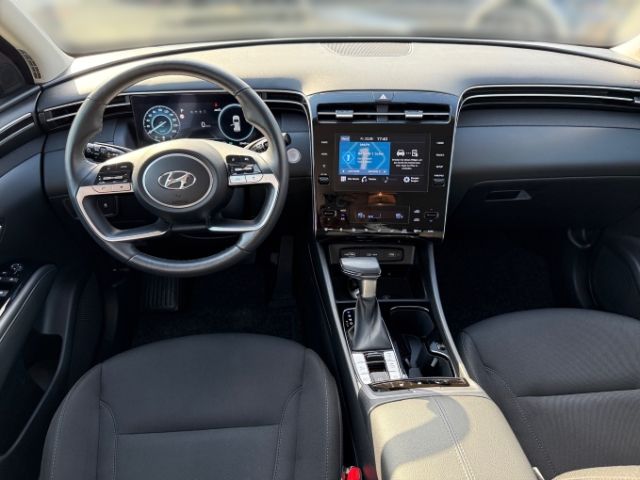 Fahrzeugabbildung Hyundai Tucson 1.6 T-GDI 48V +KLIMA+CARPLAY+RFK+PDC+SHZ+