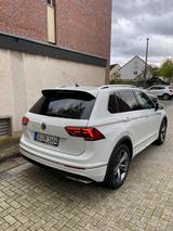 Volkswagen 2.0TSI DSG 4MOTION Highline R-LINE - VW Tiguan Gebrauchtwagen in Bonn
