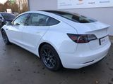 Tesla Model 3 Standard Reichweite Plus 53 KWh - Tesla: Limousine