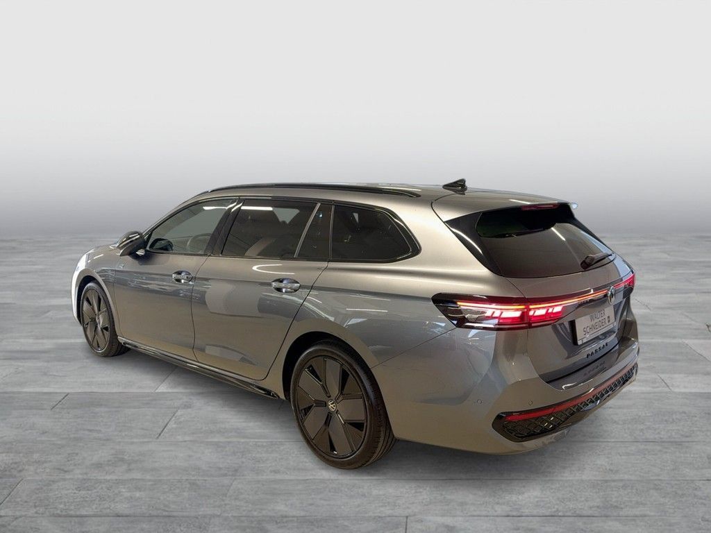 Volkswagen Passat Variant 2.0 TDI 4Motion R-Line Navi Pano foto 3