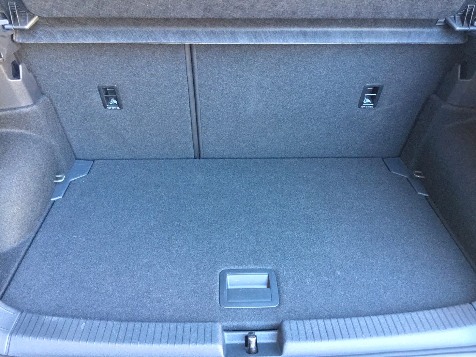 Fahrzeugabbildung Volkswagen T-Cross 1.0 TSI DSG Life+AHK+ACC+LED+17"+Kamera