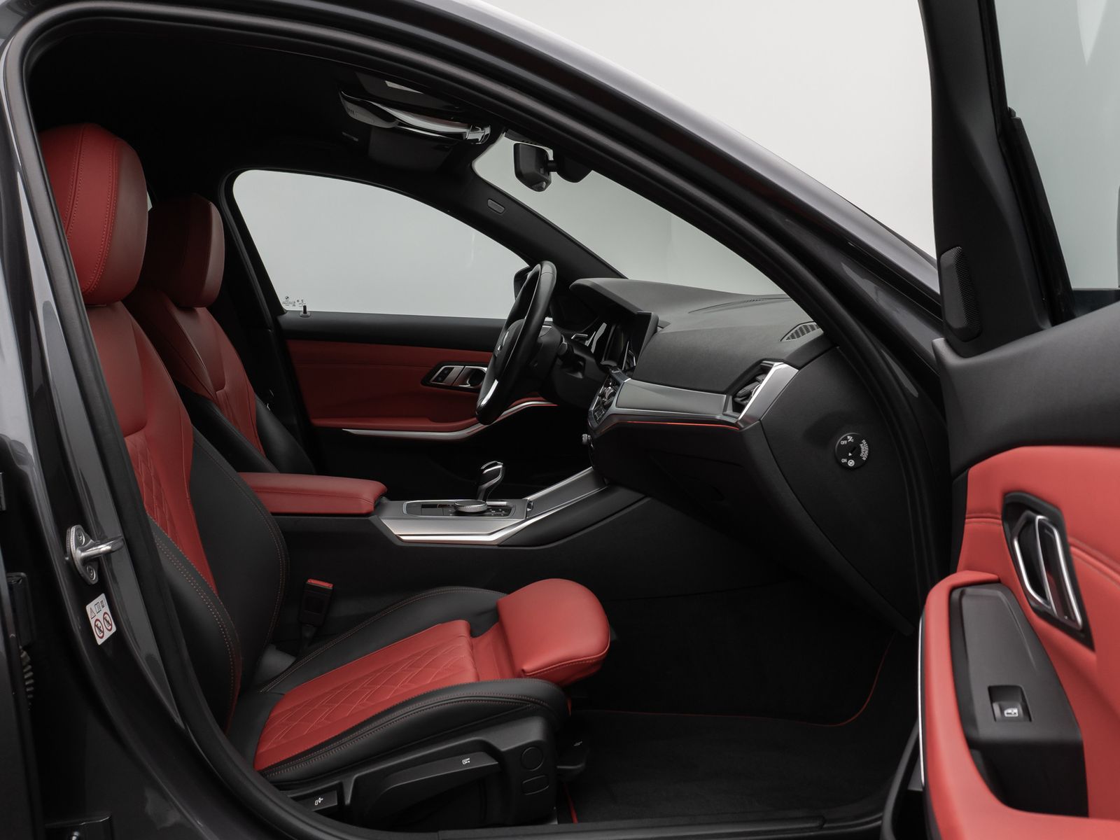 Fahrzeugabbildung BMW 330i xD SportLine Laser DAB HiFi PDC AHK Komfort