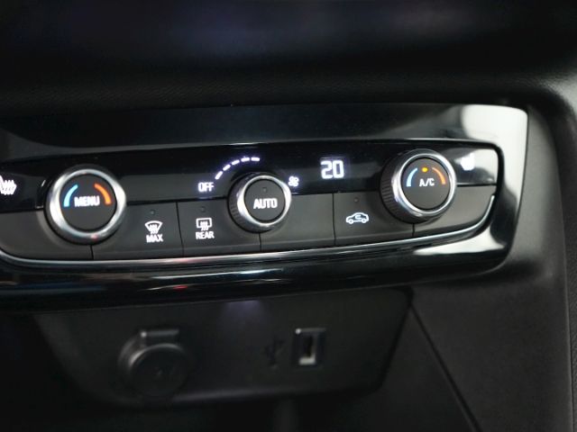 Corsa-e F EDITION 50kWH AT+LED LICHT+RÜCKFAHRKAM