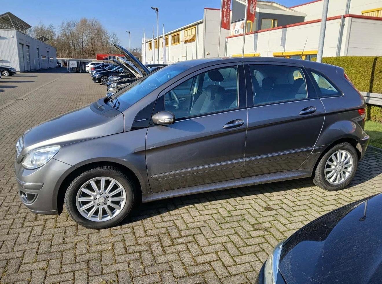 Mercedes-Benz B 170 Sp. Edition/1.Hand/PTS/Tel.Vorb./Tempomat