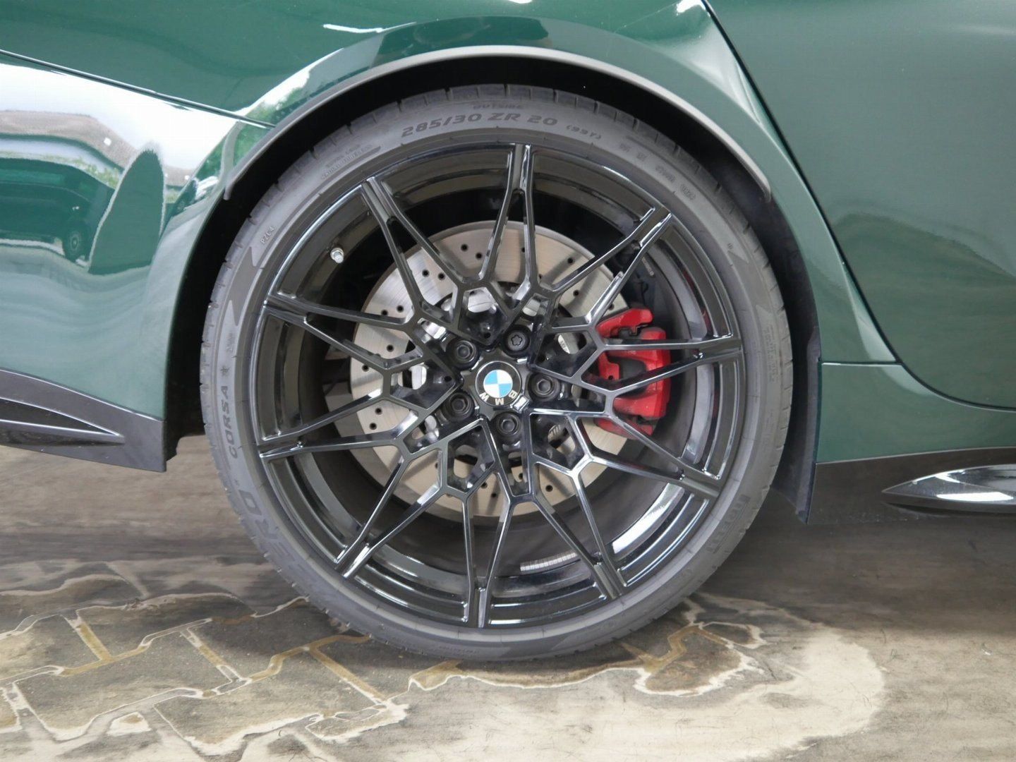 Fahrzeugabbildung BMW M3 Competition Sonderlackierung british racing g