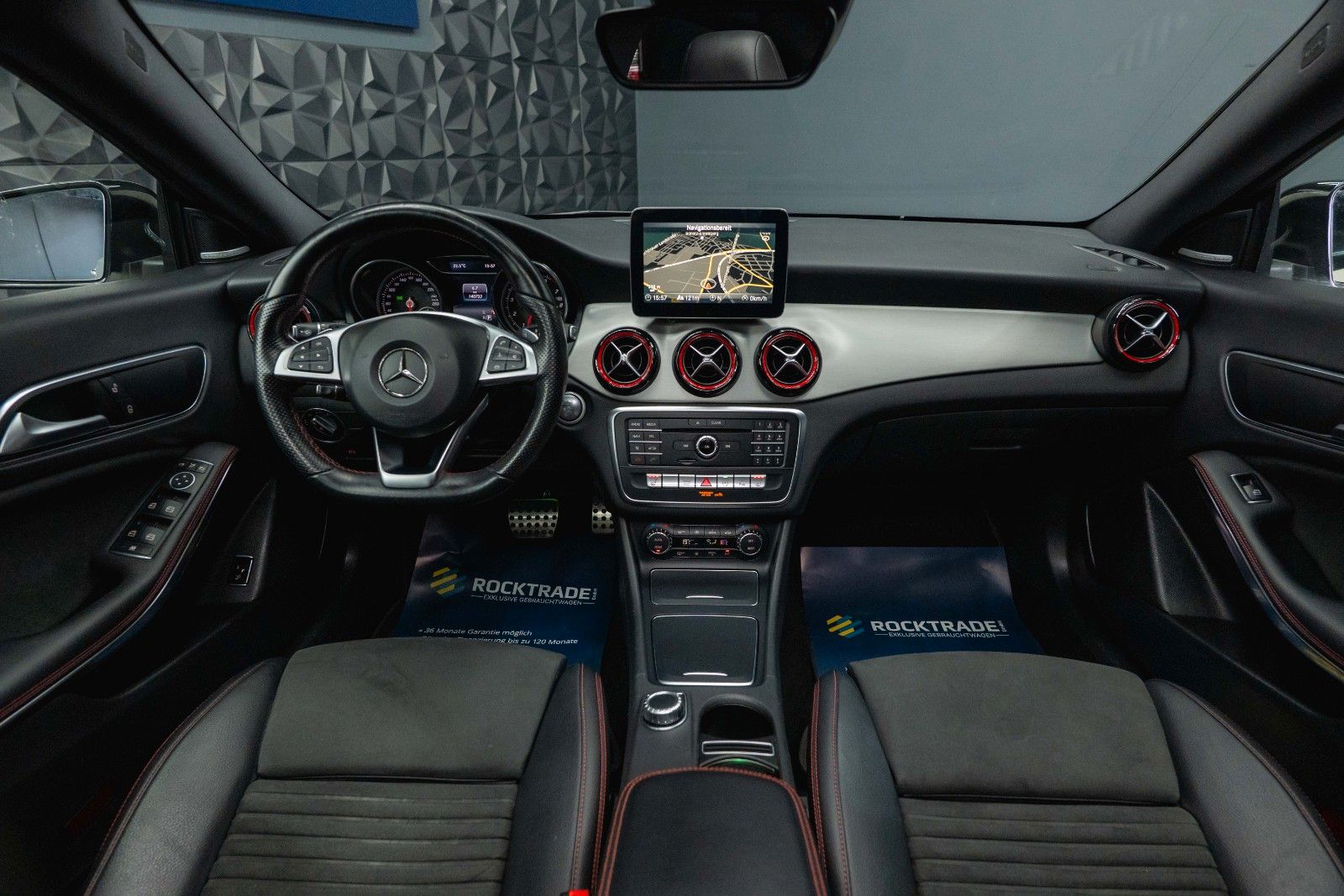 Fahrzeugabbildung Mercedes-Benz CLA 250 Shooting Brake 4Matic AMG Night Pano LED