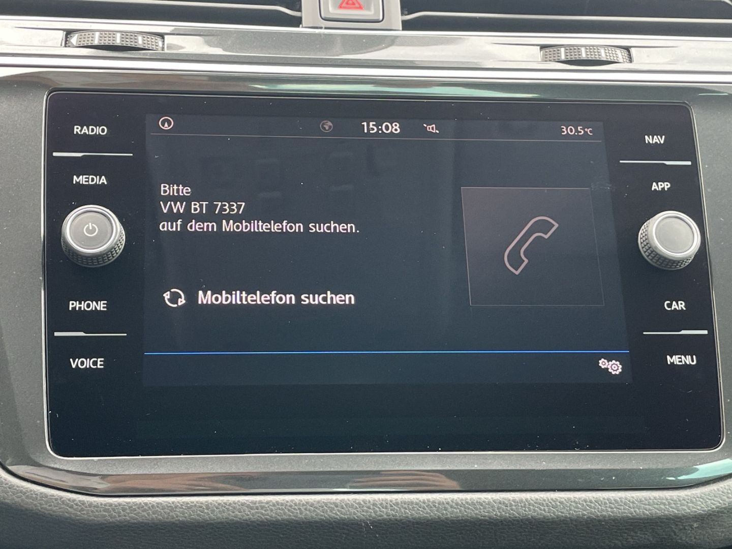 Tiguan 2.0TDI Sound AHK/Navi/App-Connect/ACC/PDC