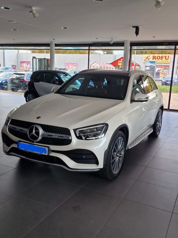 Image of Mercedes-Benz GLC 220