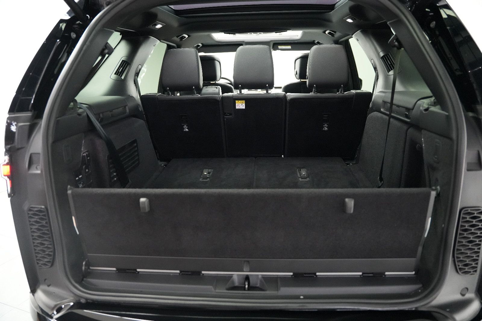 Fahrzeugabbildung Land Rover Discovery R-Dynamic AWD/7-SITZER/360'°Cam/AHK