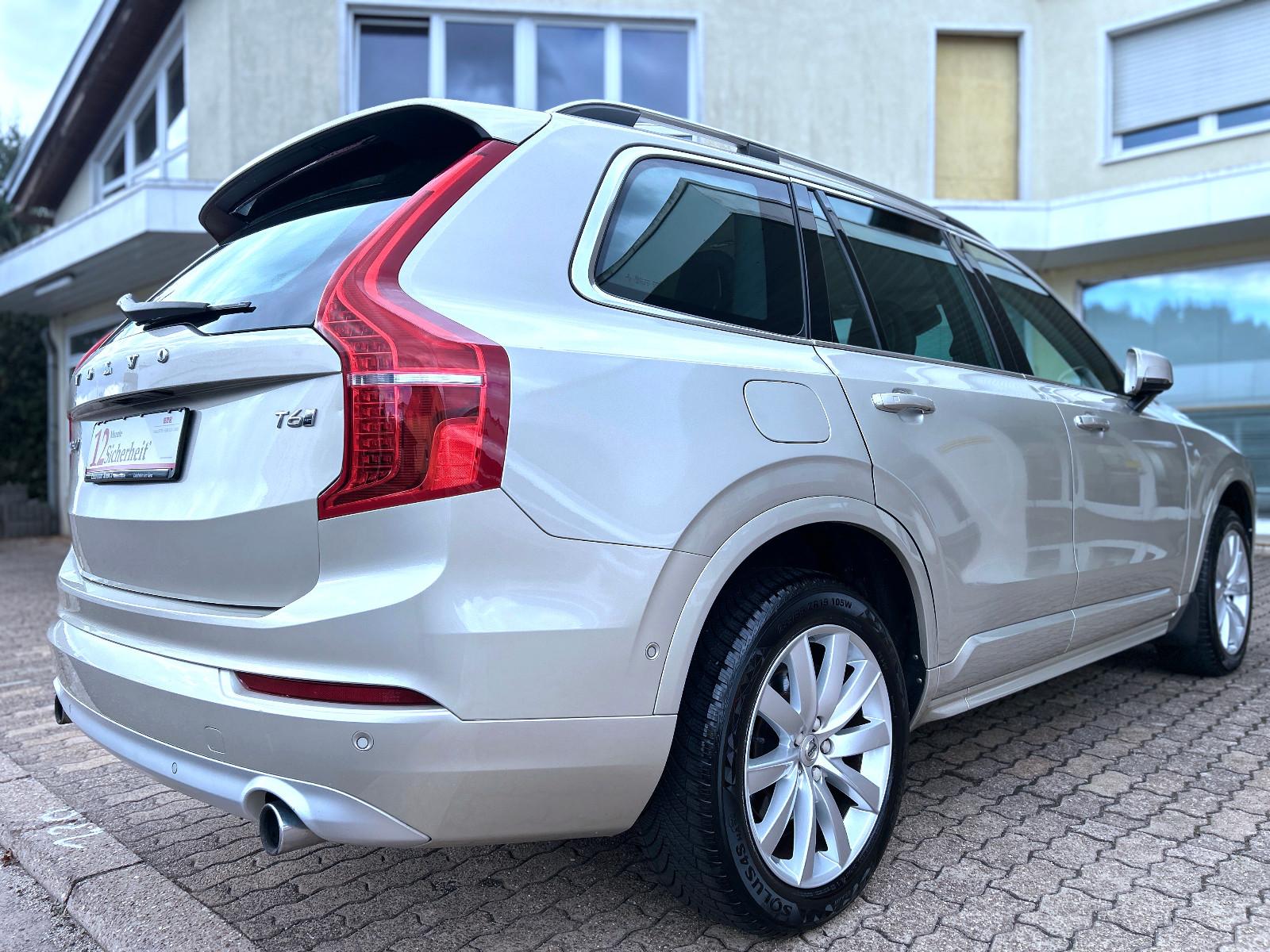 Volvo XC90 T6. 2,0 Ltr. Aut AWD Navi LED Leder Tüv NEU