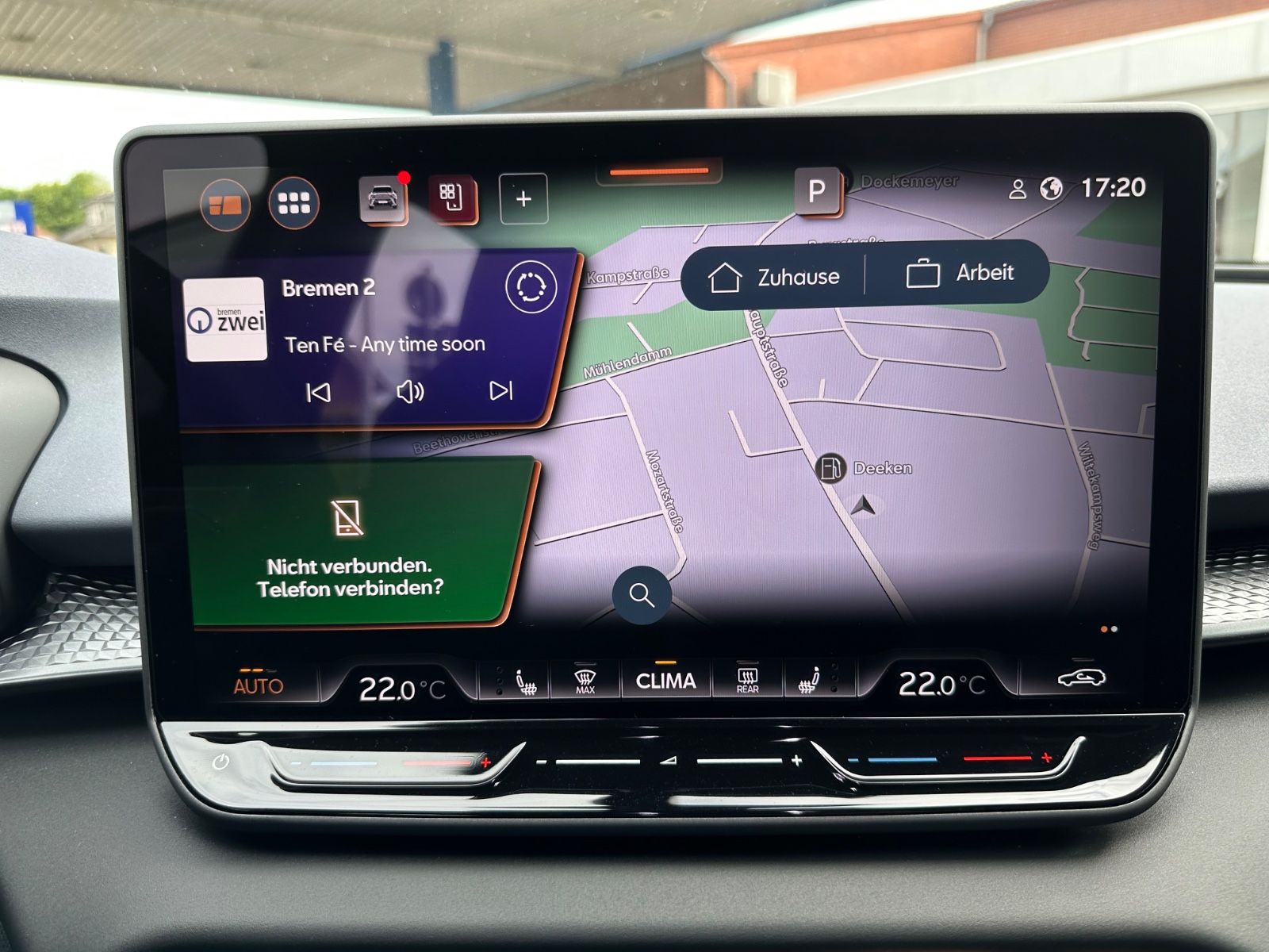 Fahrzeugabbildung CUPRA Terramar 1.5 eTSI DSG AHK/Navi/LED/ACC/SHZG