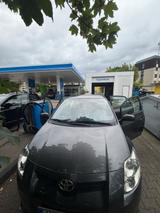 Toyota auris - Toyota Auris Gebrauchtwagen in Köln
