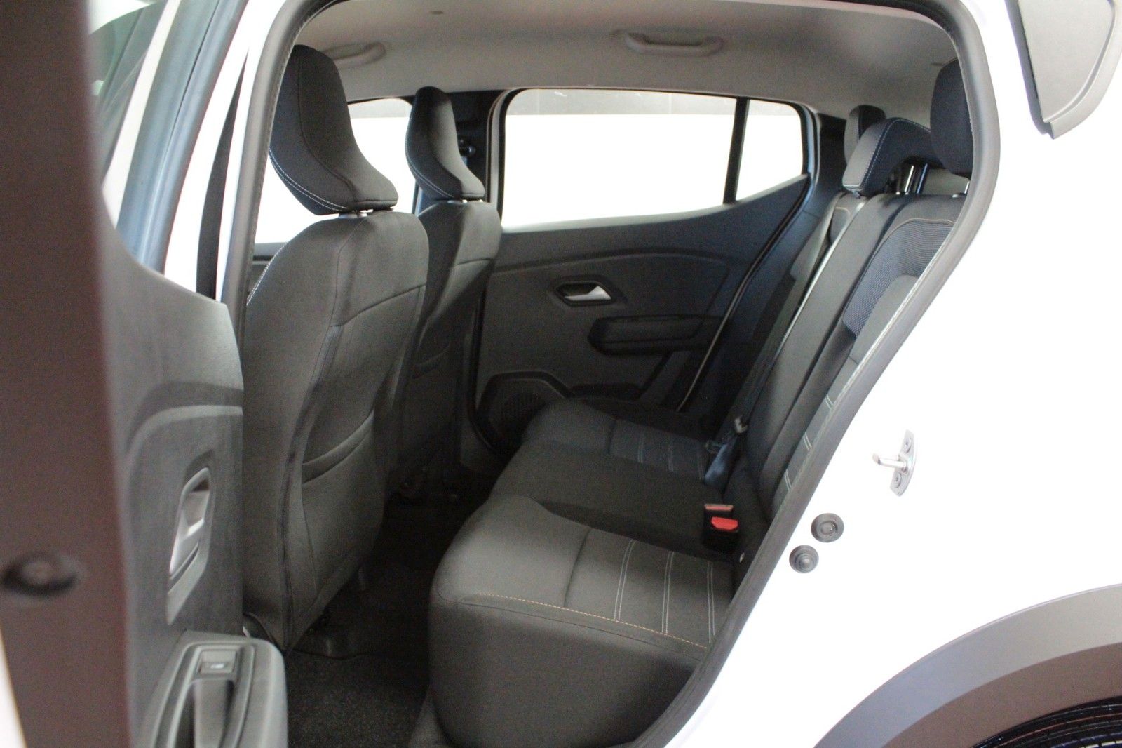 Fahrzeugabbildung Dacia Sandero TCe 90 Stepway  Expression*Winterpaket.*