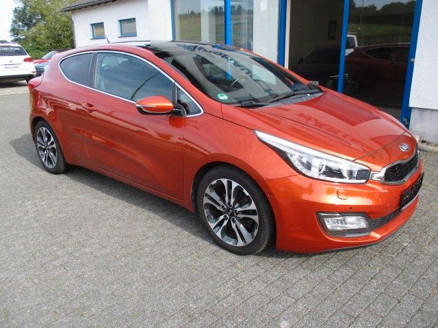 Kia ProCeed 1.6 GDI Spirit   Navi Panoramadach Xenon