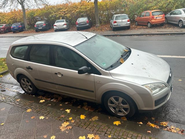 Ford Focus 1.6 Benzin /Tüv 04-2025