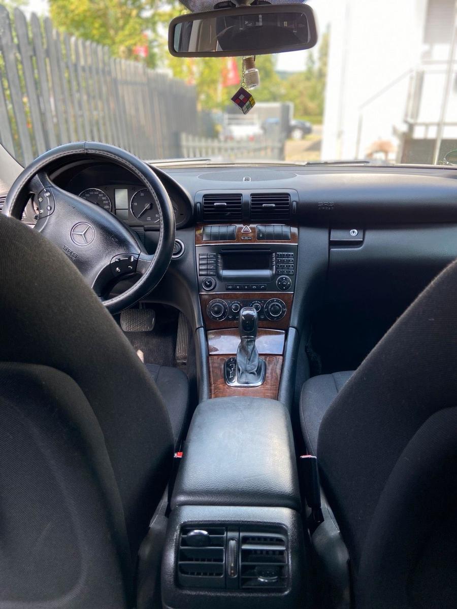 Mercedes-Benz C220 2006 — photo 6