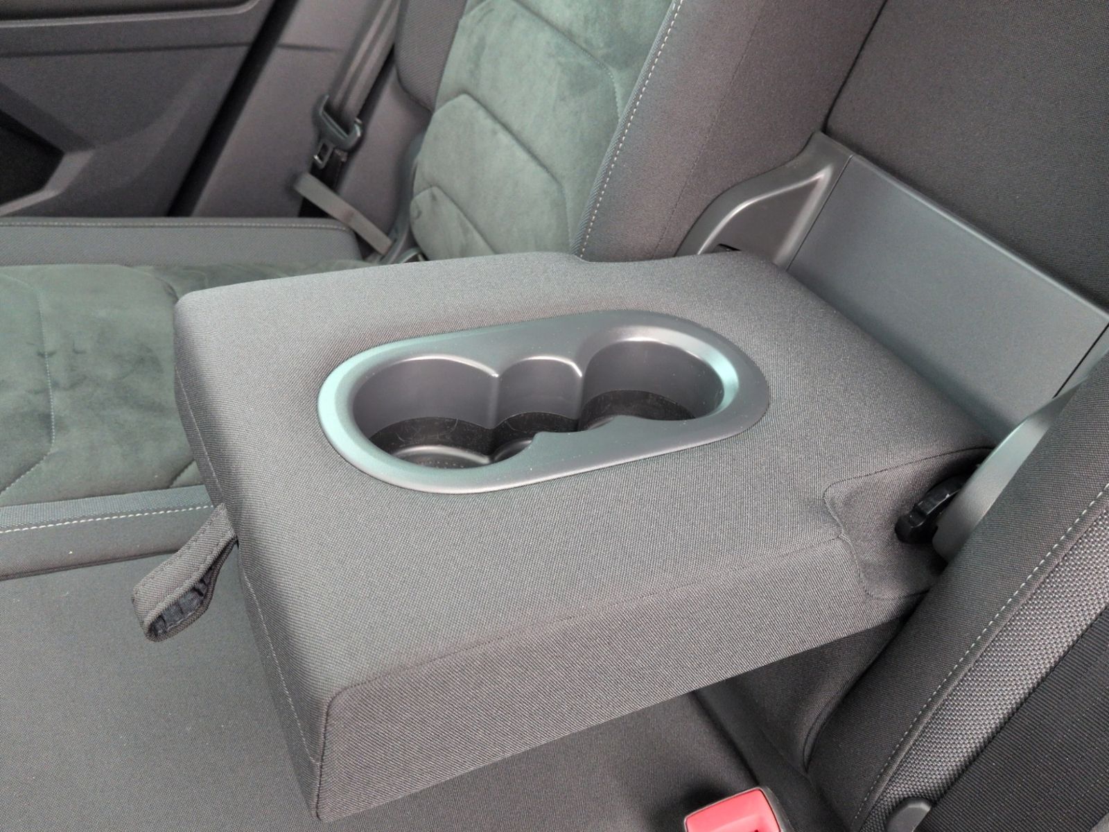 Tiguan 2.0 TDI DSG Highline AHK+PANO+HEAD-UP