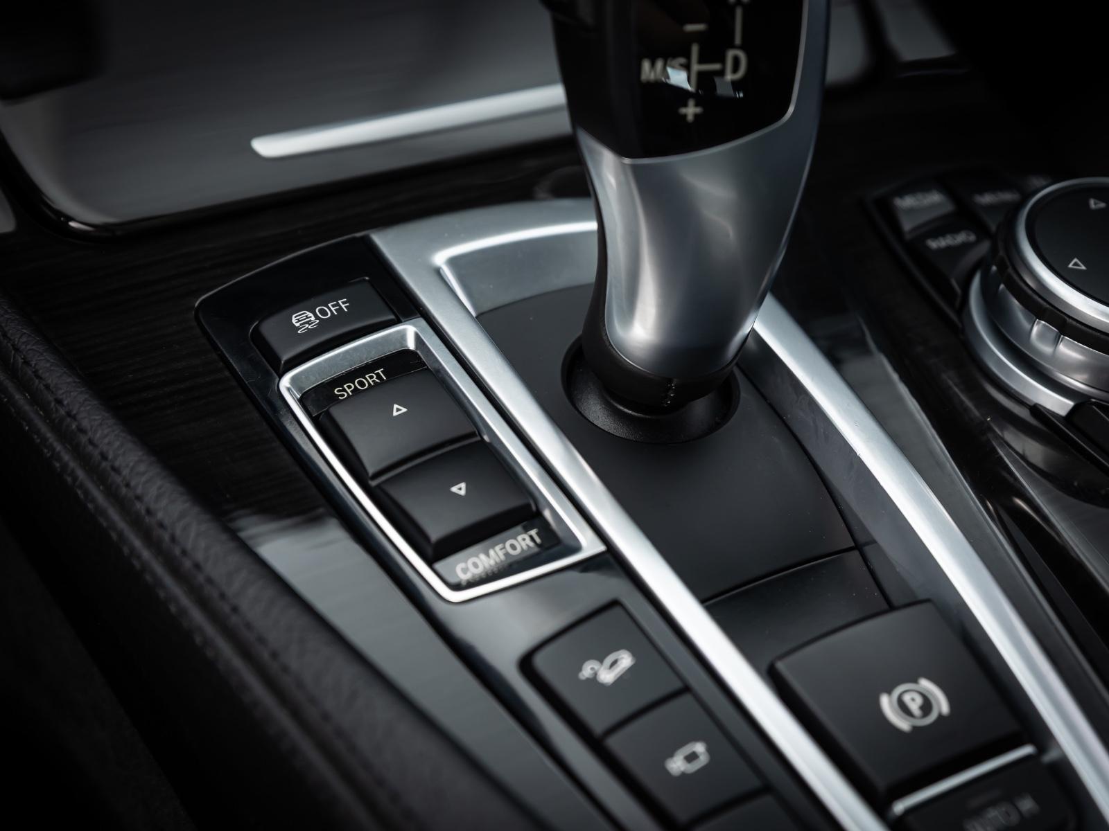 BMW 530d xDrive M-Sportpaket/HeadUp/Pano/H&K