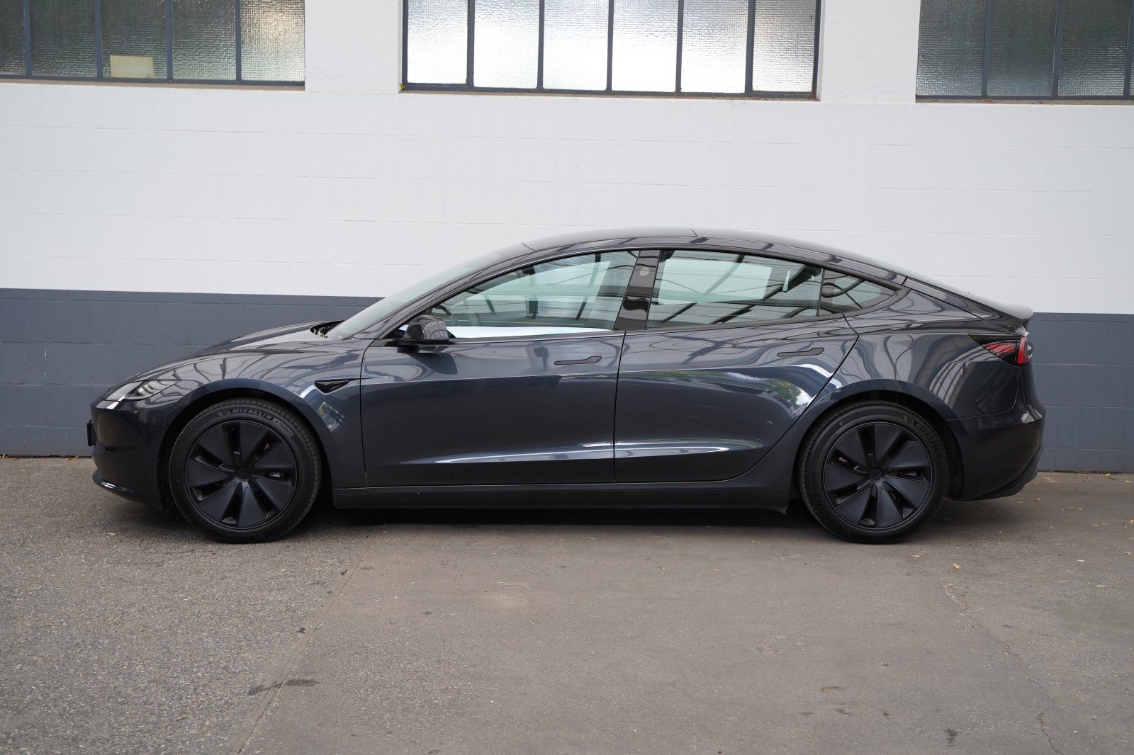 Tesla Model 3 Standard Range Highland unfallfrei foto 4
