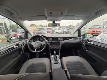 Volkswagen Golf Sportsvan - 11