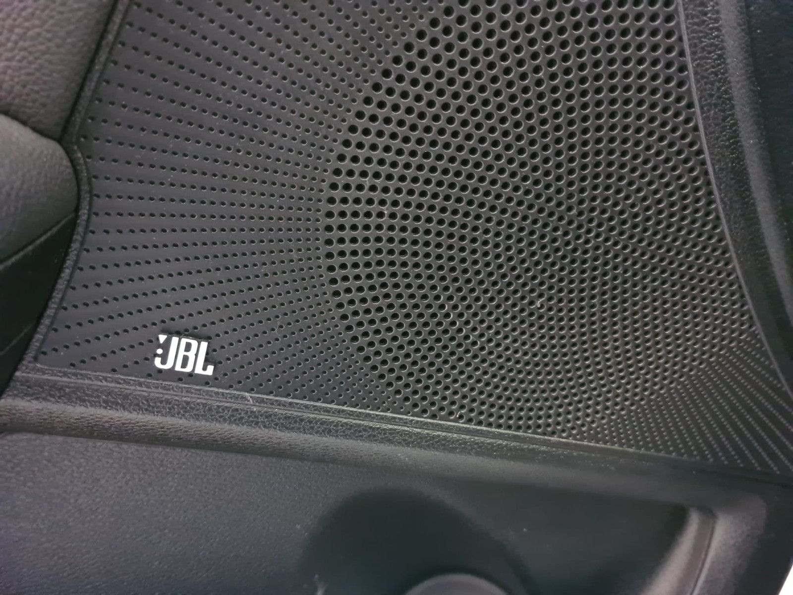 Fahrzeugabbildung Kia pro cee'd / LED / KAMERA / SCHECKHEFT / E-SITZ