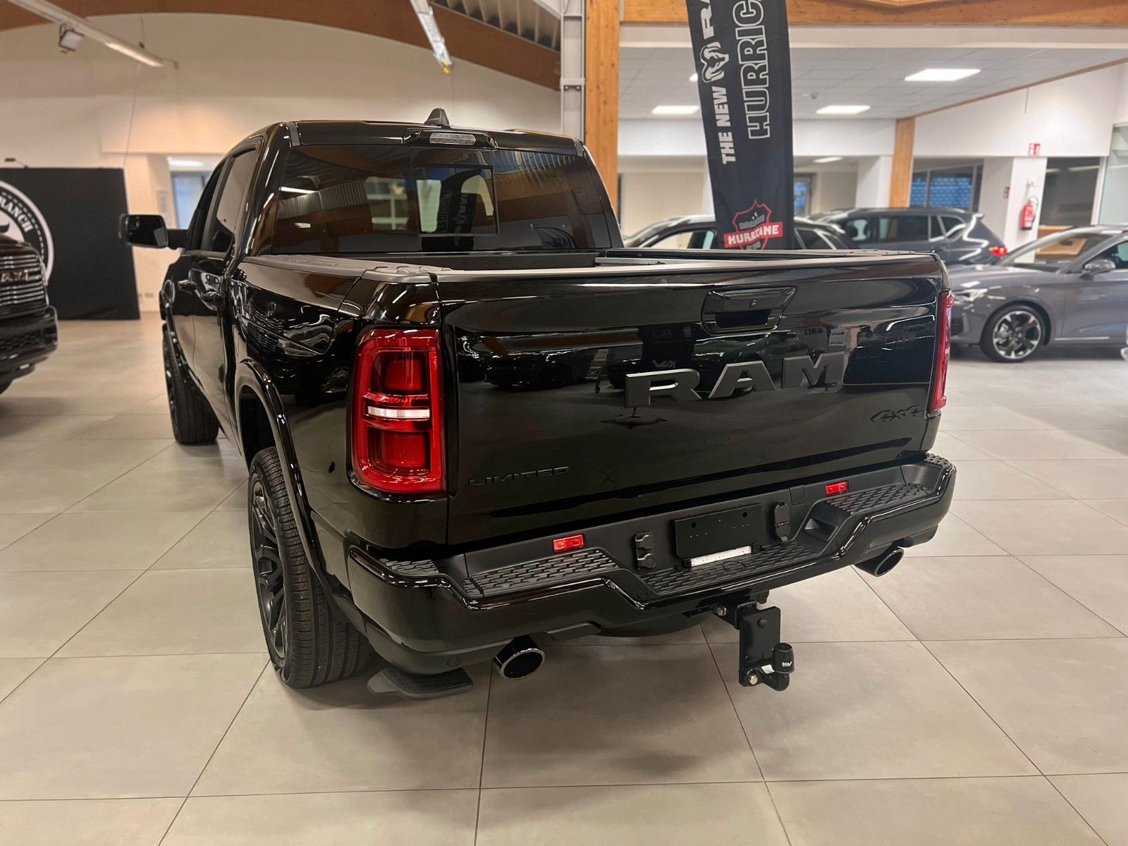 Fahrzeugabbildung Dodge RAM 1500 Limited Night  H/O 3.0L MY25