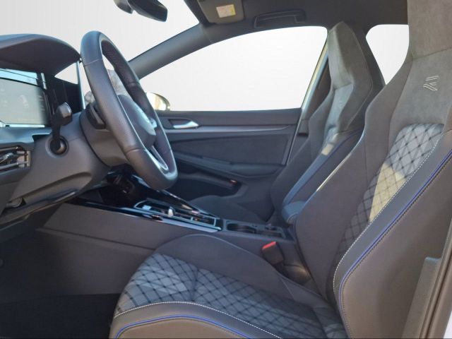 GOLF VIII 1.5 eTSI DSG R-LINE