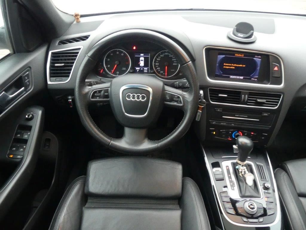 Fahrzeugabbildung Audi Q5 2.0 TFSI S tronic quattro *AHK*XEN*PANO*NAVI*