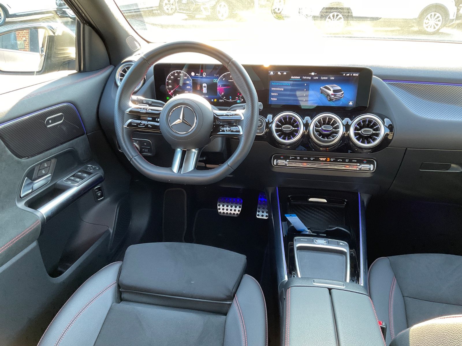 Fahrzeugabbildung Mercedes-Benz GLA 200 d,AMG,Kamera,AHK,Multibeam,Distronic