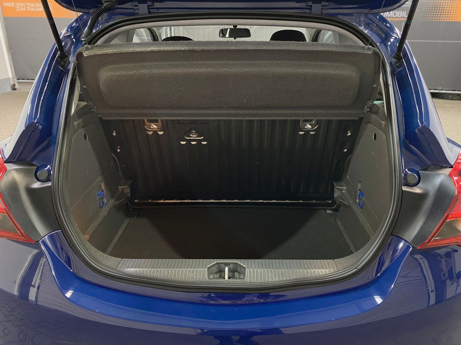 Fahrzeugabbildung Opel Corsa Selection
