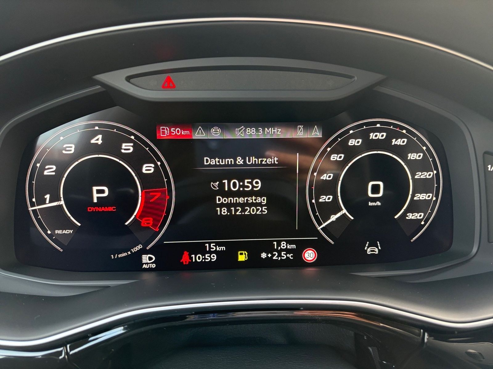 Audi RSQ8 - Bild 13