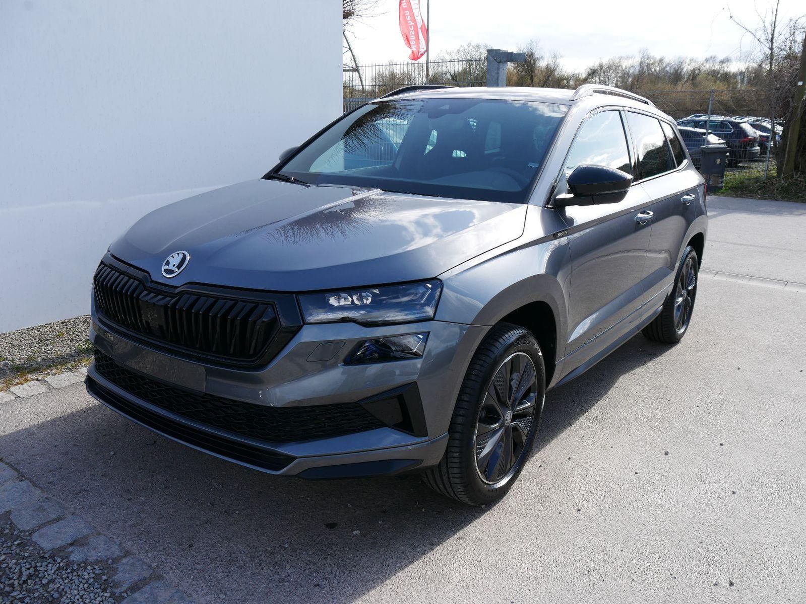Skoda Karoq Sportline 2.0 TDI 4x4 DSG*AHK-SCHWENKBAR*A imagem 2