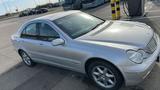 Mercedes-Benz C240  scheckheftgepflegt - Mercedes-Benz C 240 von privat