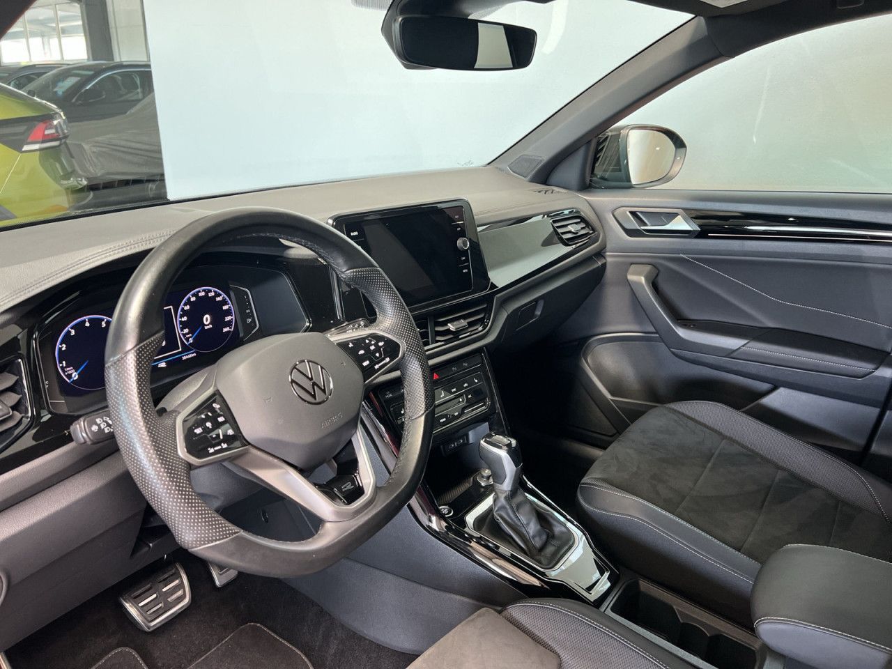 Volkswagen T-Roc R-Line 1.5 TSI DSG AHK IQ.LIGHT foto 5
