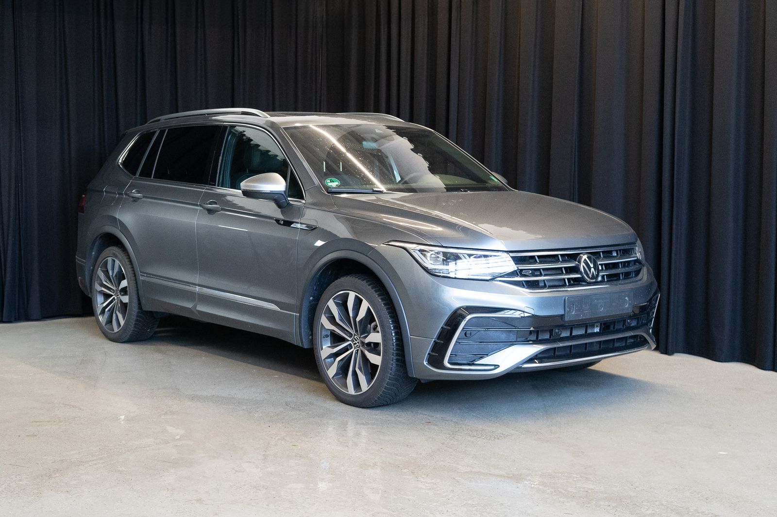 Volkswagen Tiguan Allspace R-Line 4Motion / Kamera / Panora