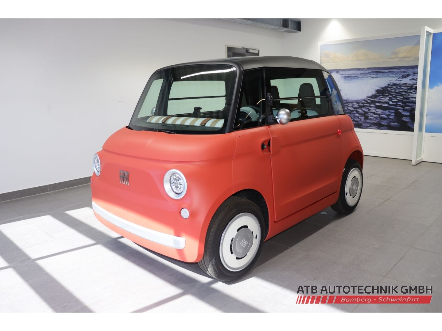 Fahrzeugabbildung Fiat Topolino MY26 7kWh 8,2PS /Fahrbar ab 15 Jahre!