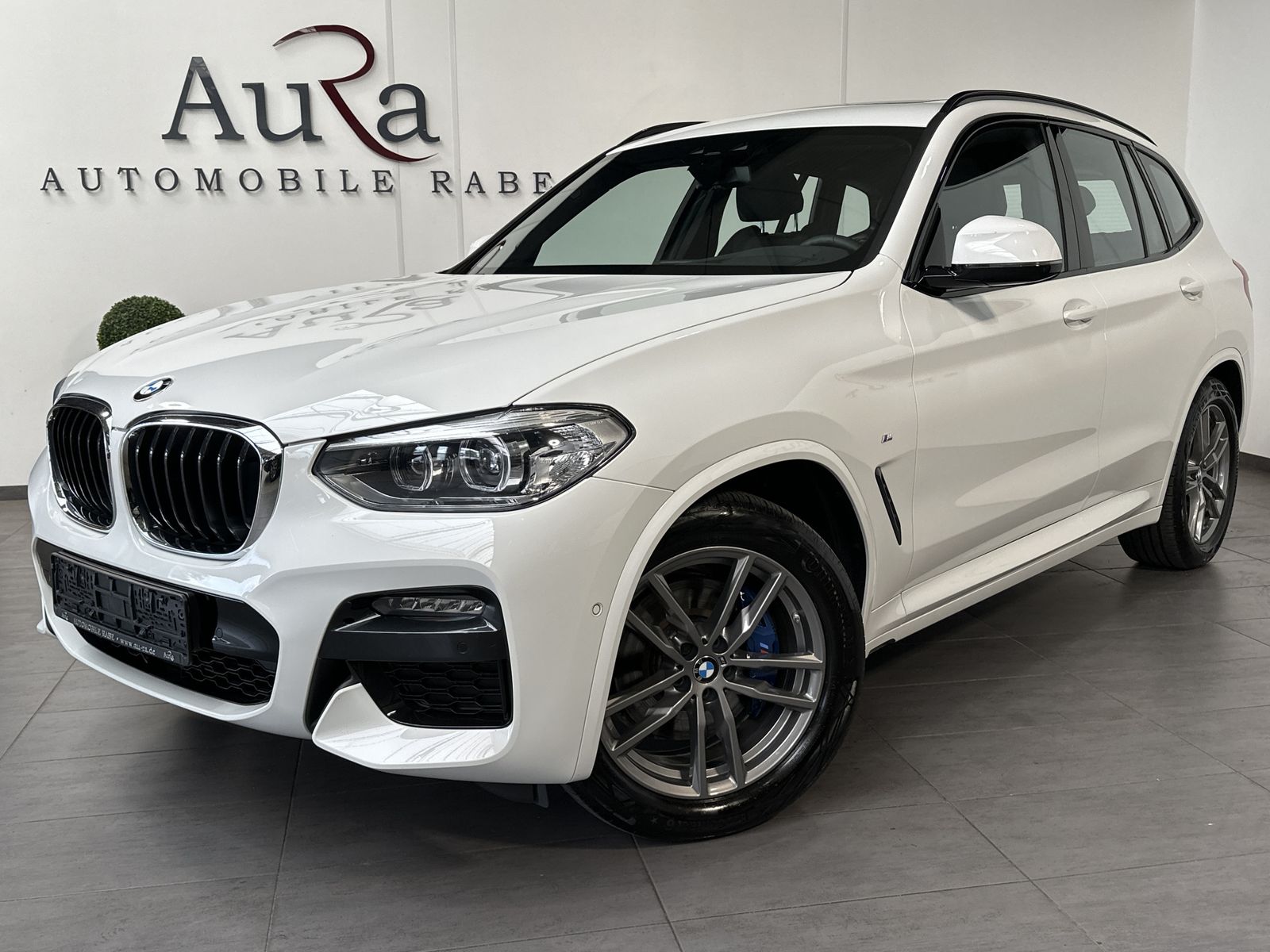 Fahrzeugabbildung BMW X3 xDrive30d M-Sport NAV+LED+AHK+PANO+HUD+ACC+PP