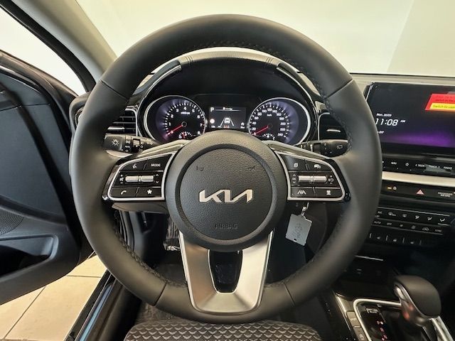 Fahrzeugabbildung Kia XCeed Vision VerkehrszeichenERK SpurhalteASS DAB