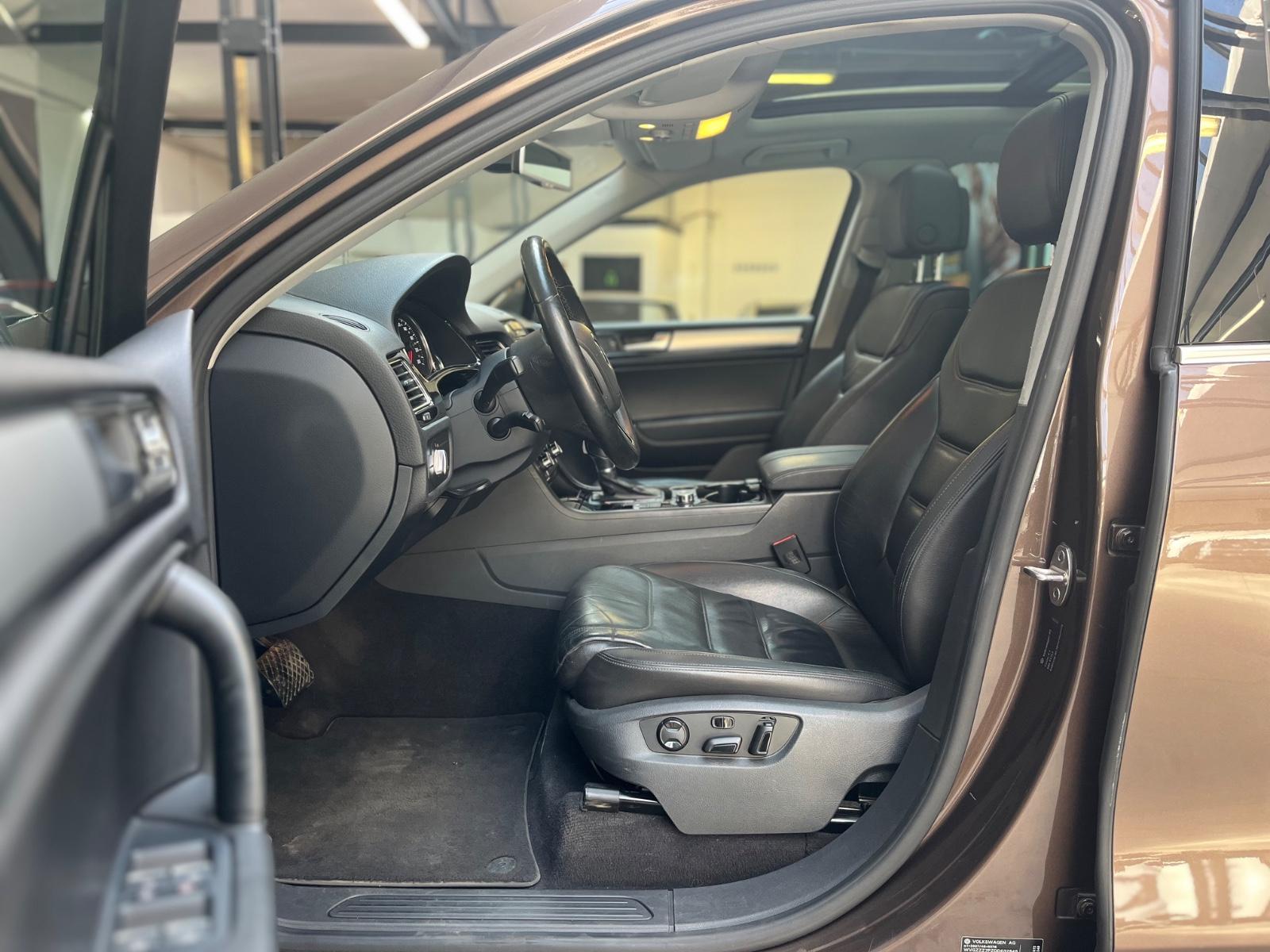 Volkswagen Touareg V6 TDI BMT *PANO*XENON*180°*