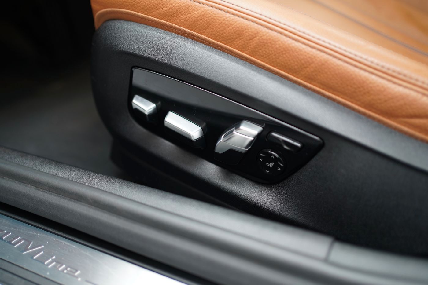 Fahrzeugabbildung BMW 530d xDri Luxury Line Laserlicht+Standheizun+AHK