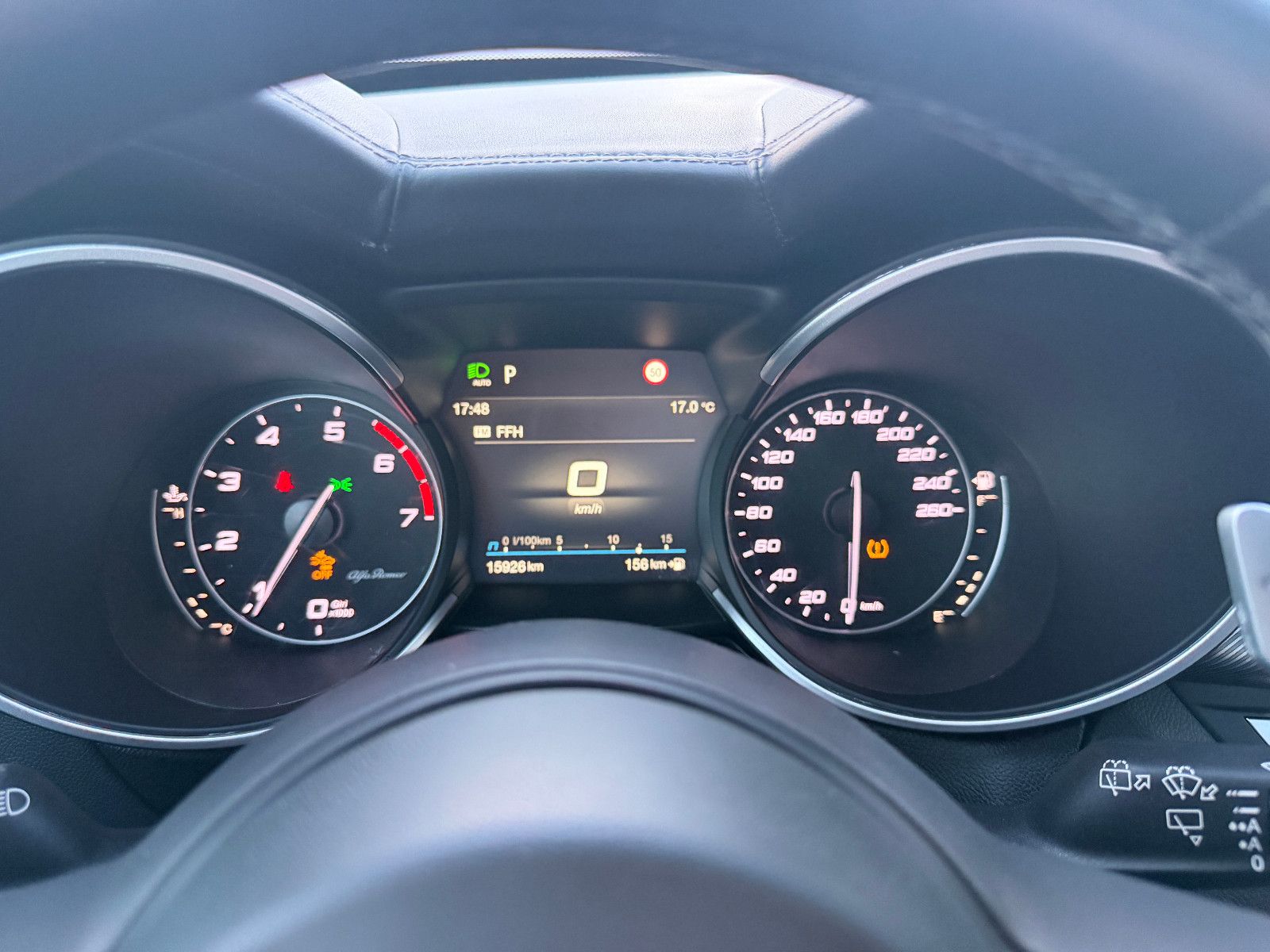 Fahrzeugabbildung Alfa Romeo Stelvio Veloce Q4/PANORAMA/H&K-SOUND/21''ZOLL