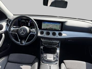 Mercedes E 220 - 7
