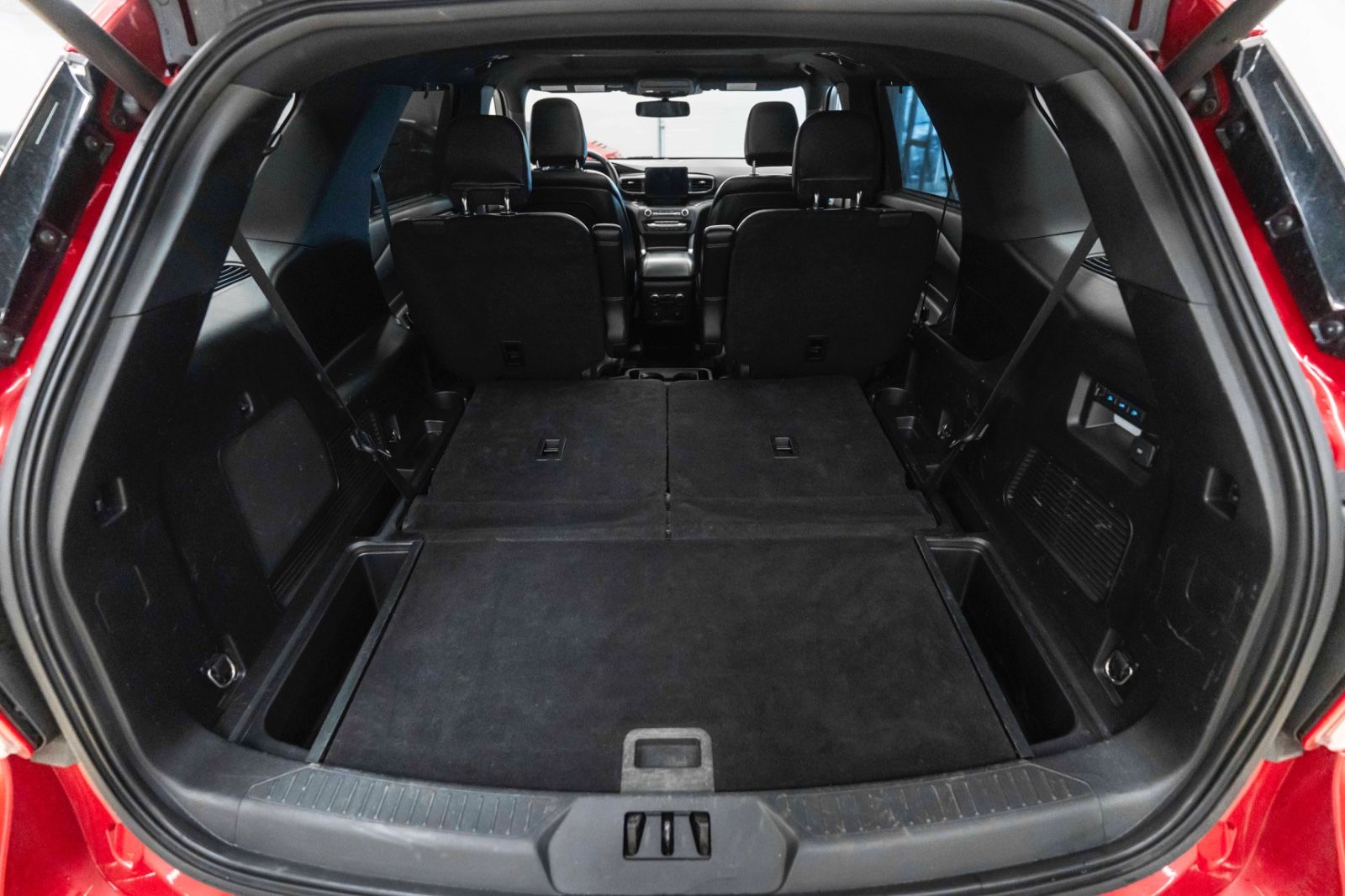 Fahrzeugabbildung Ford Explorer Hybrid Limited 3,3L ACC 360° LED B&O