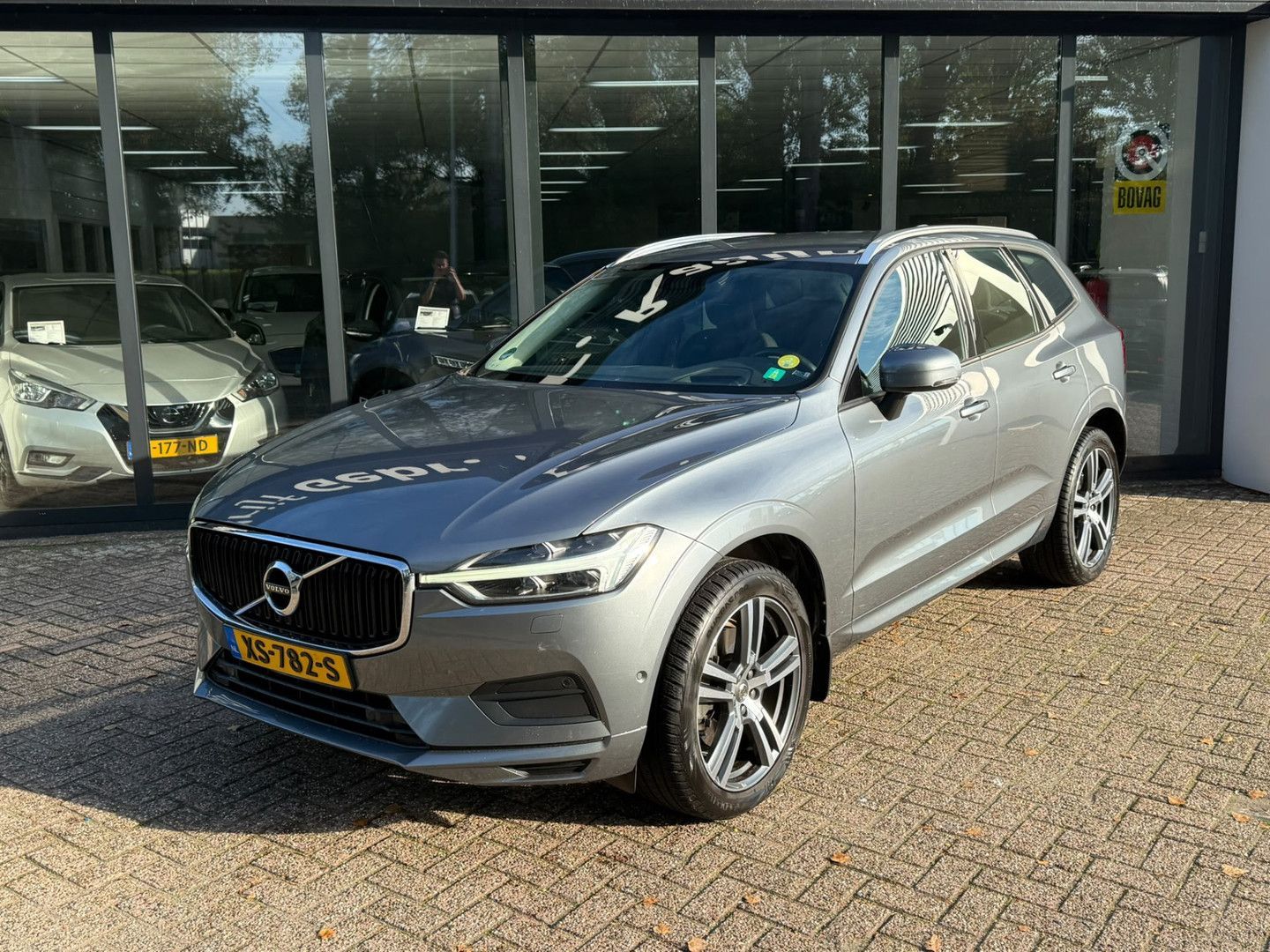 Volvo XC60 2.0 D4 191pk Momentum*Navi*AHK* imagem 2