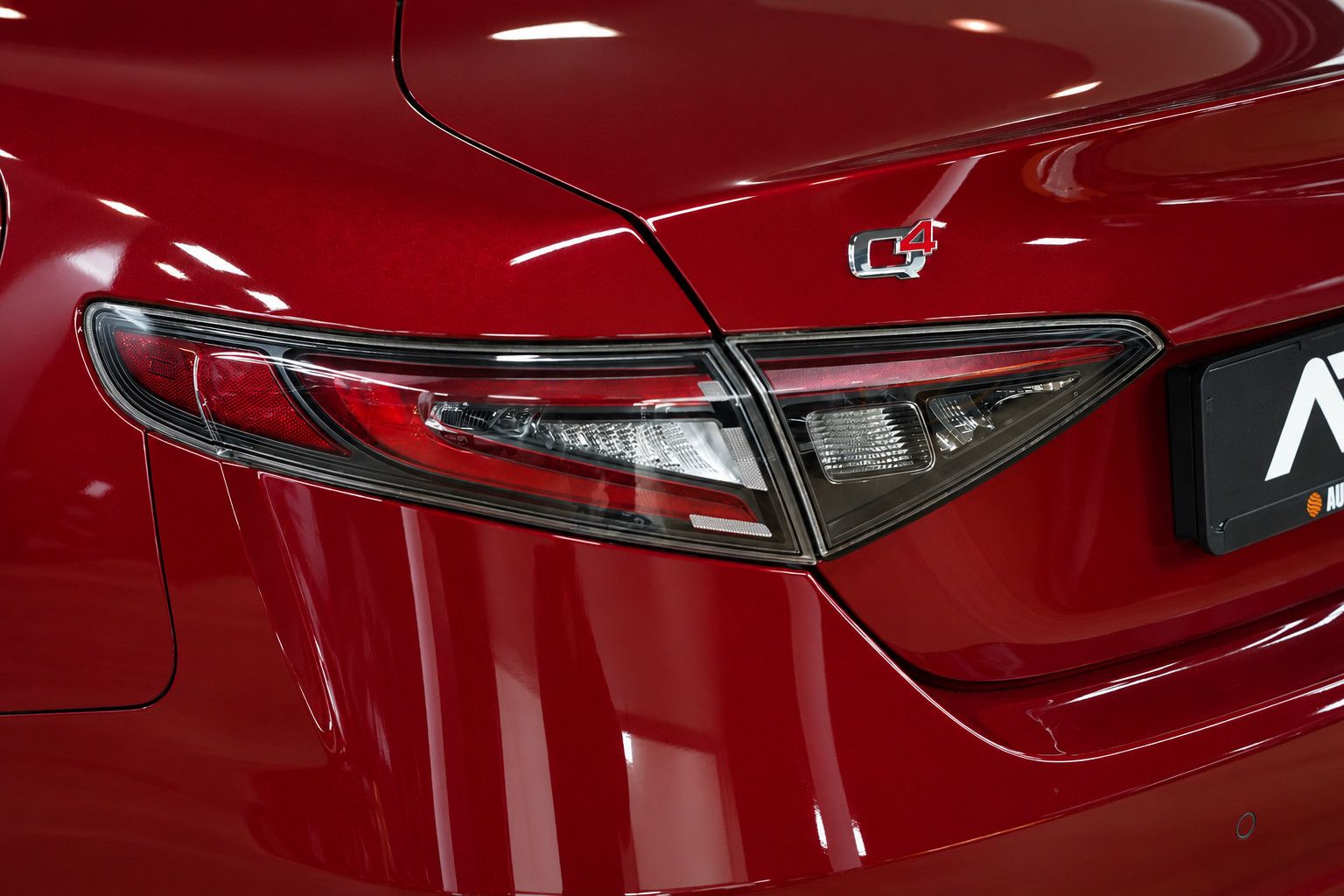 Fahrzeugabbildung Alfa Romeo Giulia Ti Q4/MEMORY/ACC/NAVI/KAMERA/LEDER/